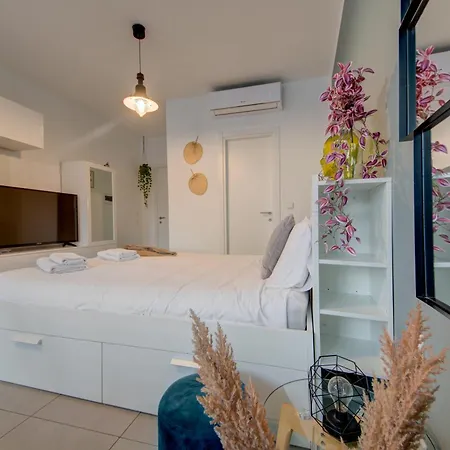 Cosy Penthouse In - Walking Distance To Valletta *