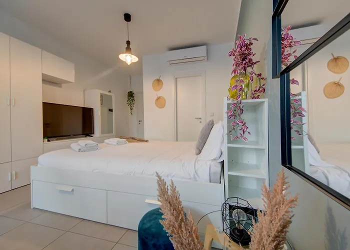 Cosy Penthouse In - Walking Distance To Valletta *