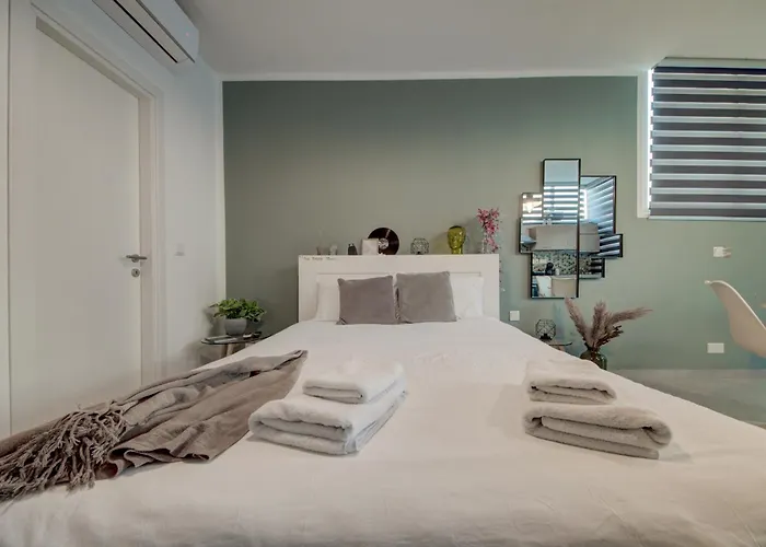 Cosy Penthouse In - Walking Distance To Valletta