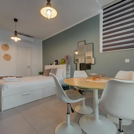 Cosy Penthouse In - Walking Distance To Valletta Hamrun