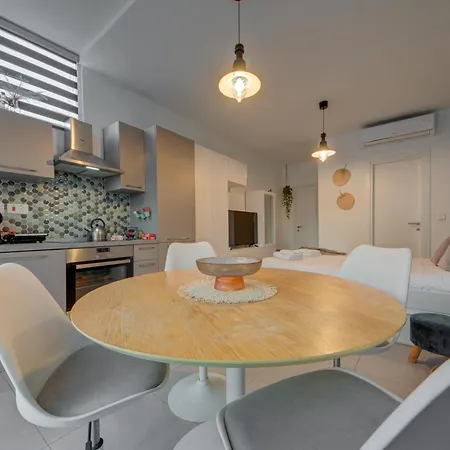 Cosy Penthouse In - Walking Distance To Valletta Appartement *