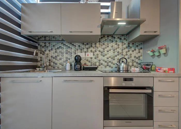 Cosy Penthouse In - Walking Distance To Valletta 아파트